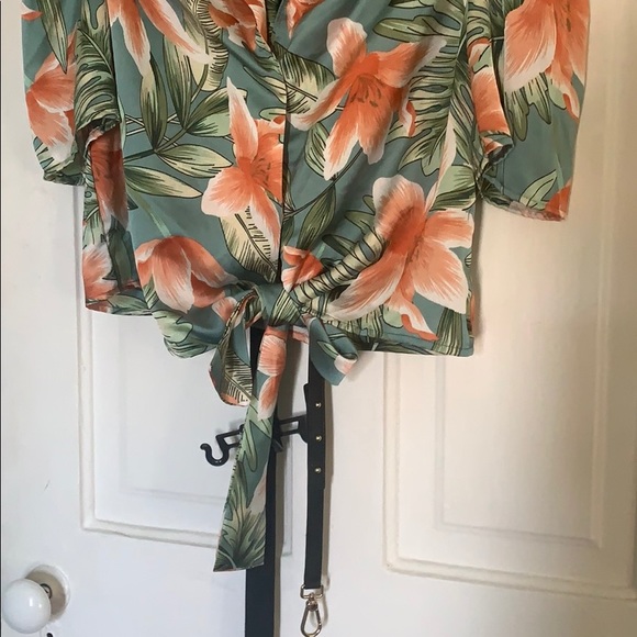 Top - Picture 6 of 6